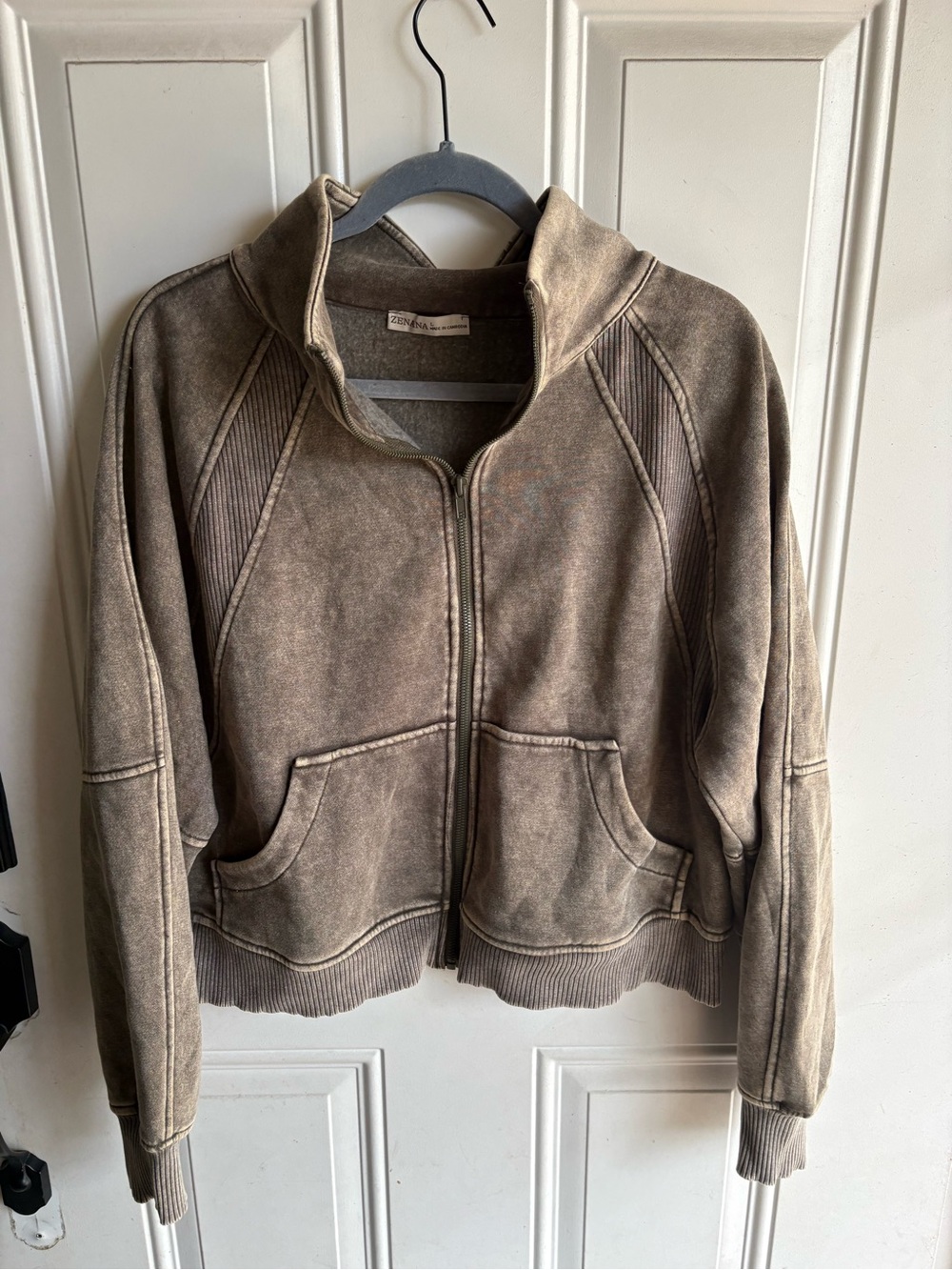 Zenana acid Washed dark olive Full-Zip fleece sweatshirt jacket large